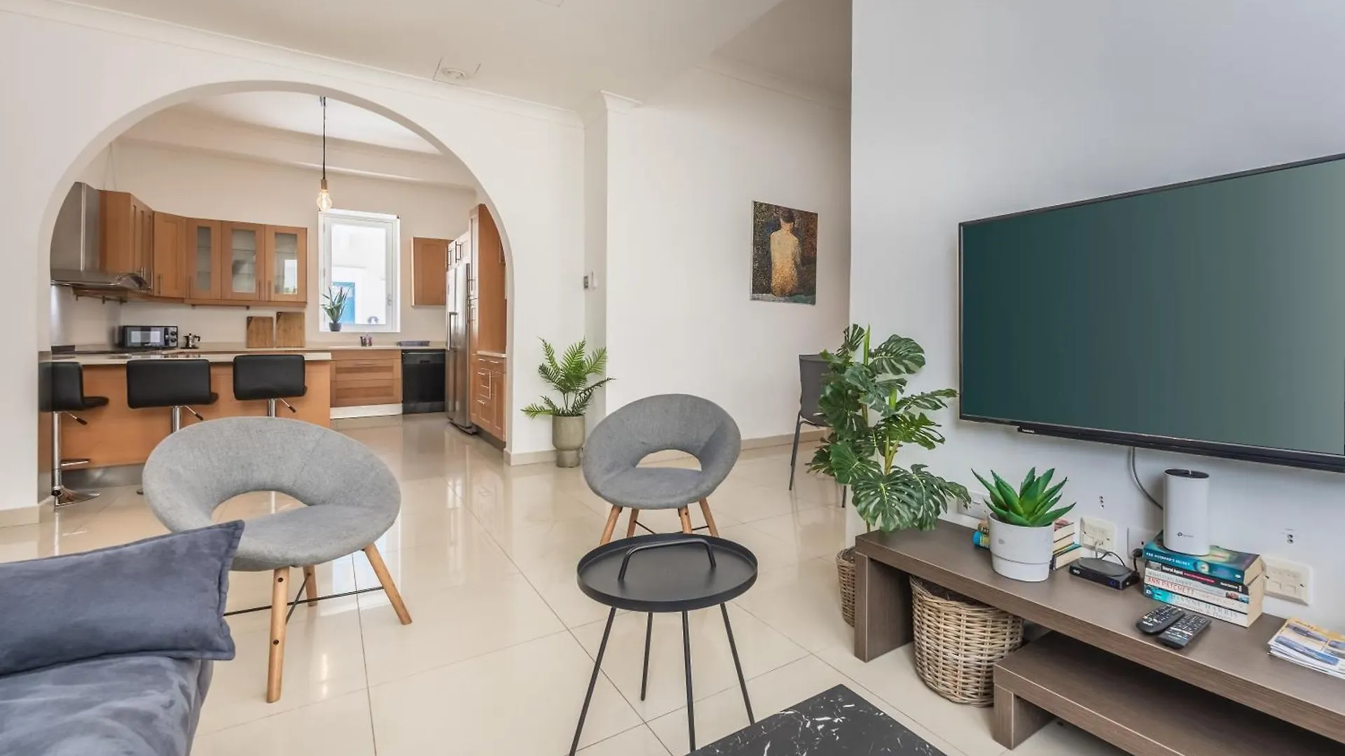 Hard To Come By - Modern & Huge House In Sliema 0*,  Malta