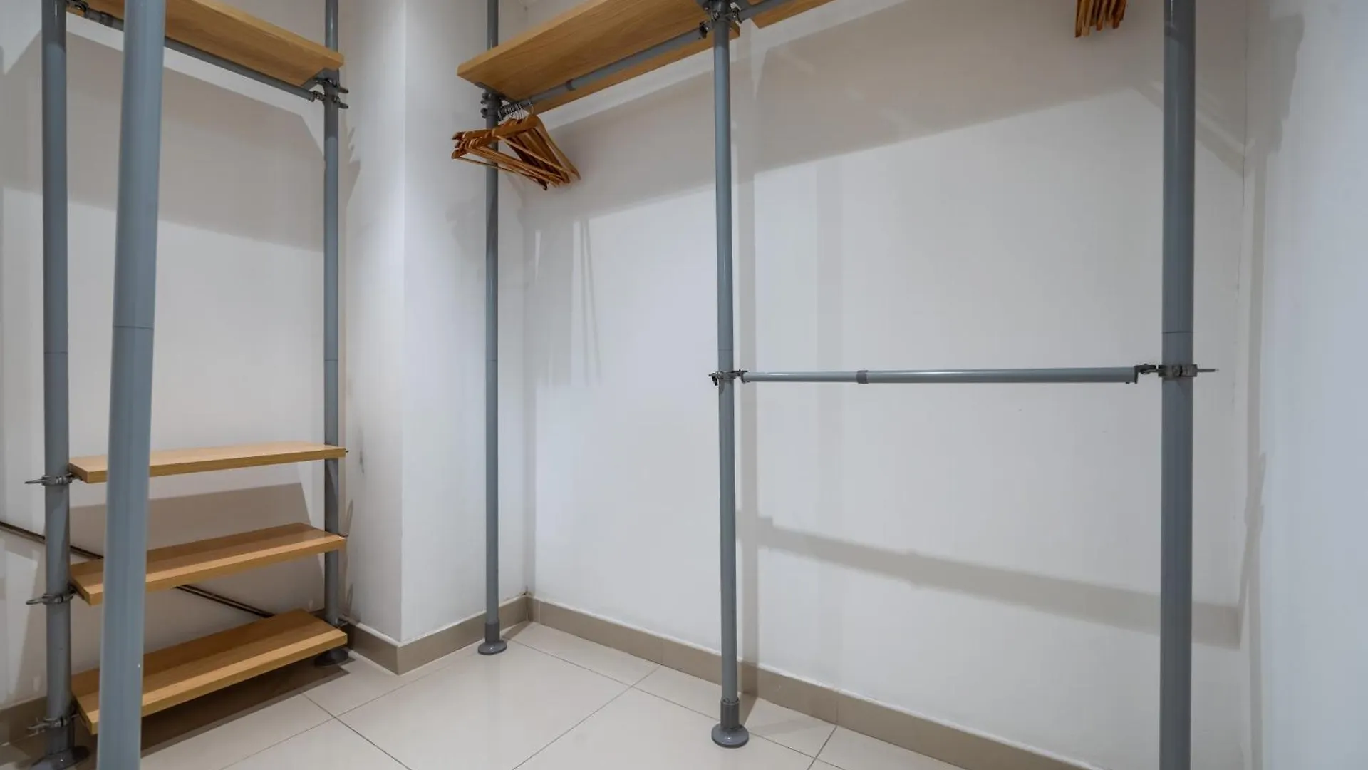 Hard To Come By - Modern & Huge House In Sliema 0*,