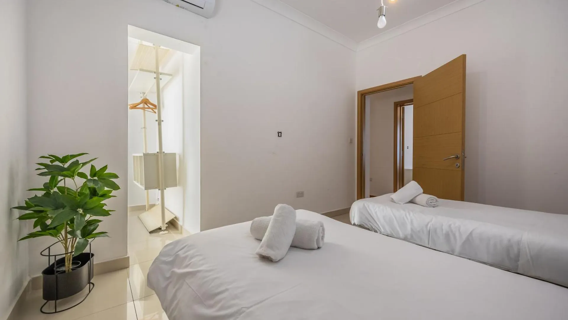 Holiday home Hard To Come By - Modern & Huge House In Sliema Malta